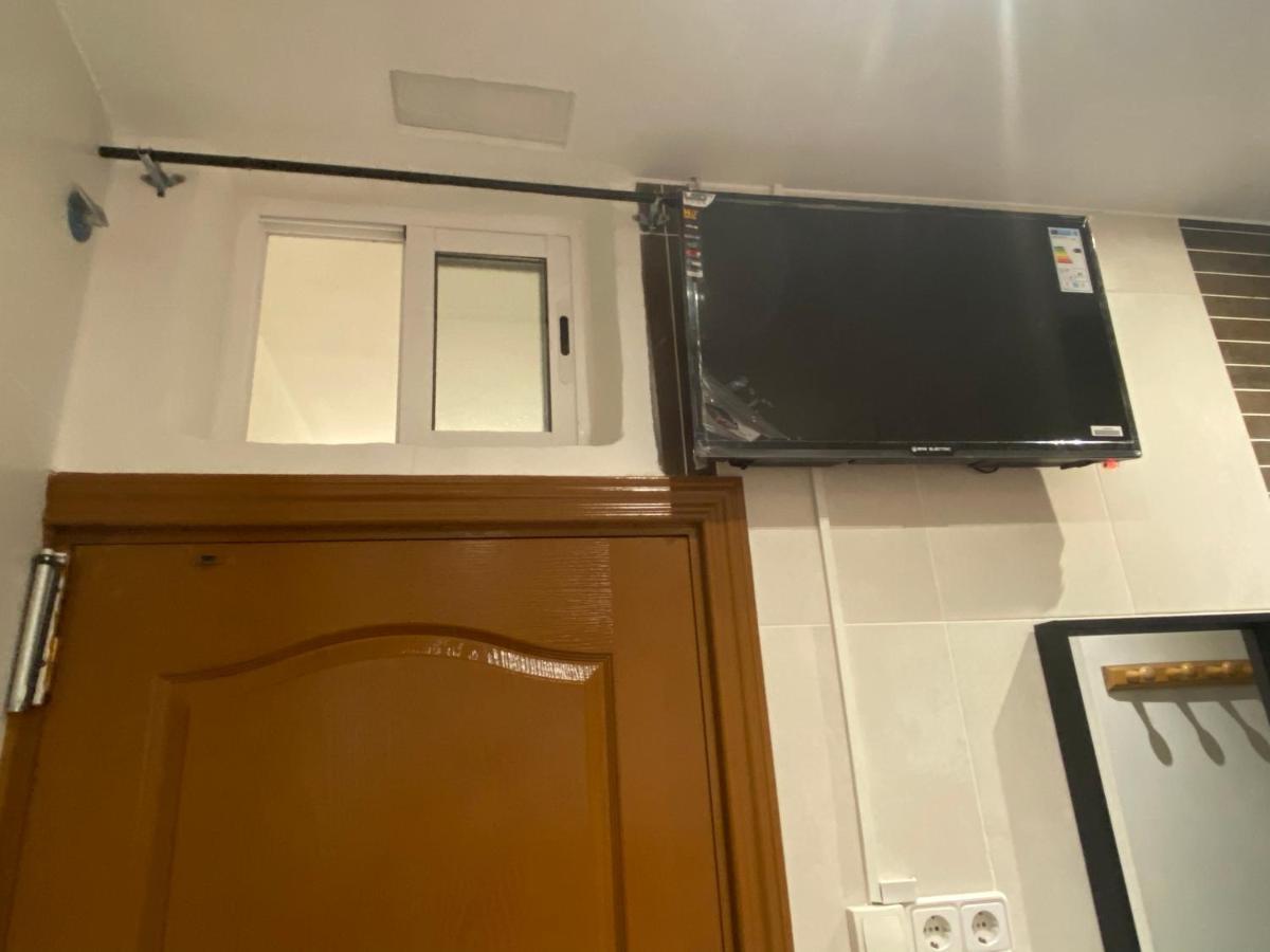 Hostal Granvia 628 Barselona Dış mekan fotoğraf