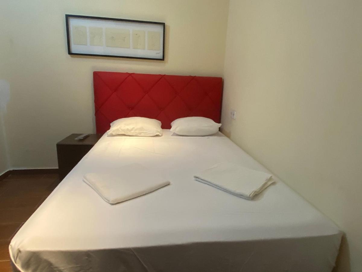 Hostal Granvia 628 Barselona Dış mekan fotoğraf