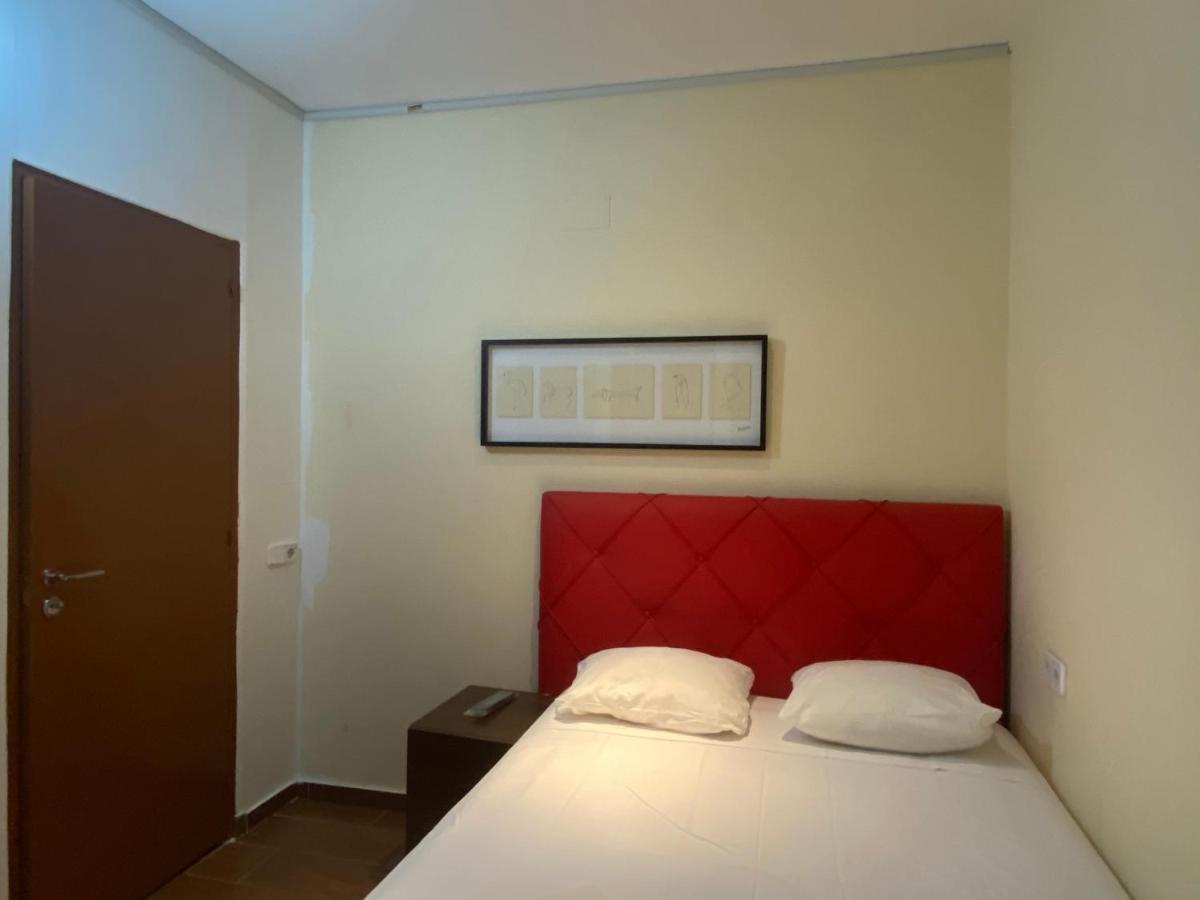 Hostal Granvia 628 Barselona Dış mekan fotoğraf