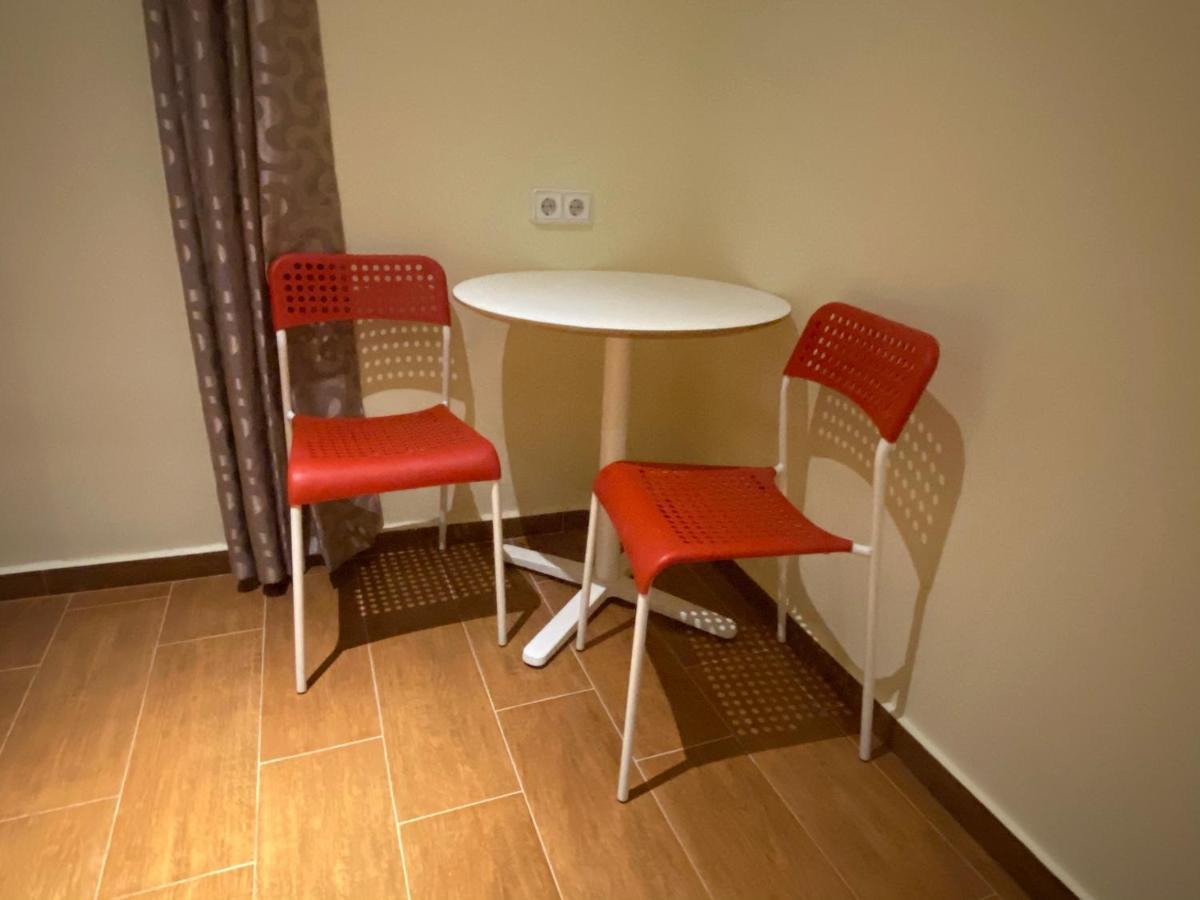 Hostal Granvia 628 Barselona Dış mekan fotoğraf