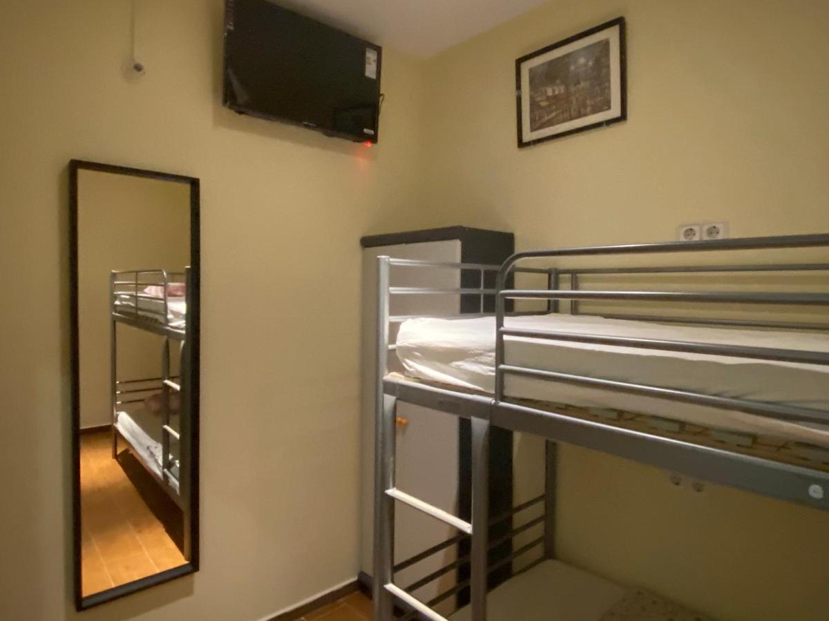 Hostal Granvia 628 Barselona Dış mekan fotoğraf