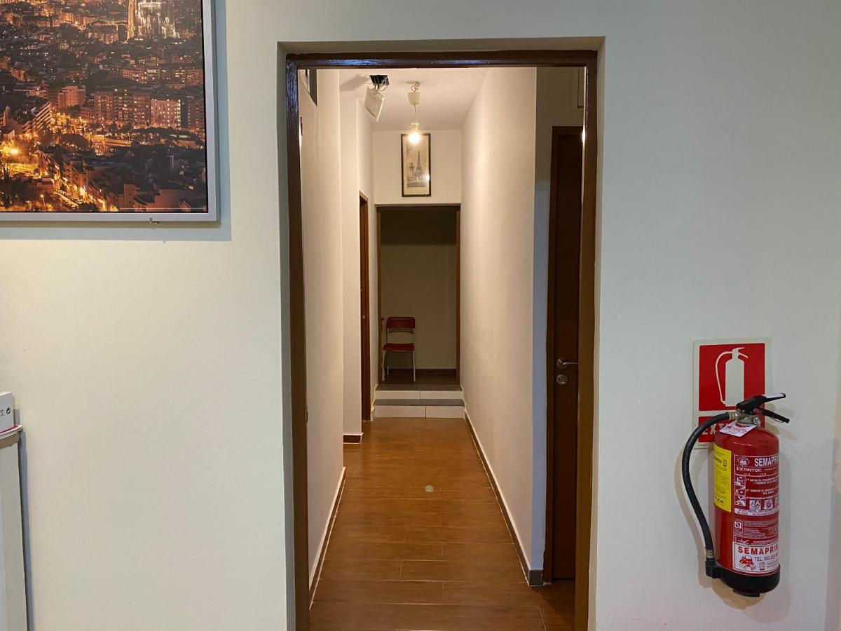 Hostal Granvia 628 Barselona Dış mekan fotoğraf