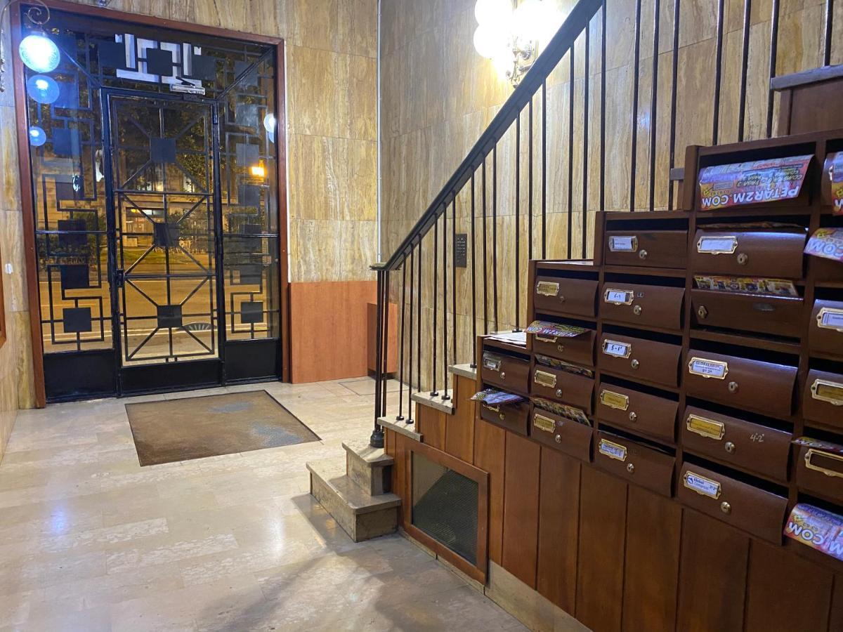 Hostal Granvia 628 Barselona Dış mekan fotoğraf