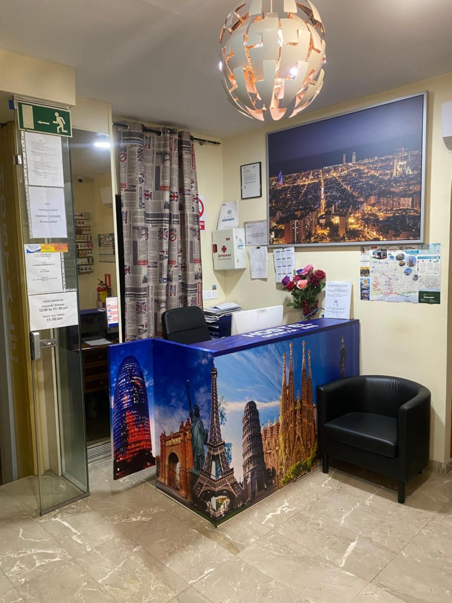 Hostal Granvia 628 Barselona Dış mekan fotoğraf