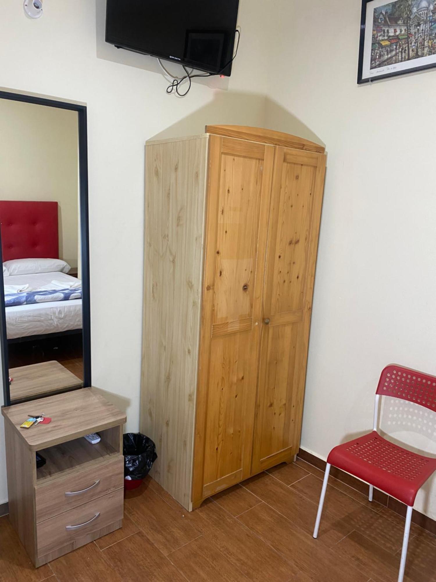 Hostal Granvia 628 Barselona Dış mekan fotoğraf