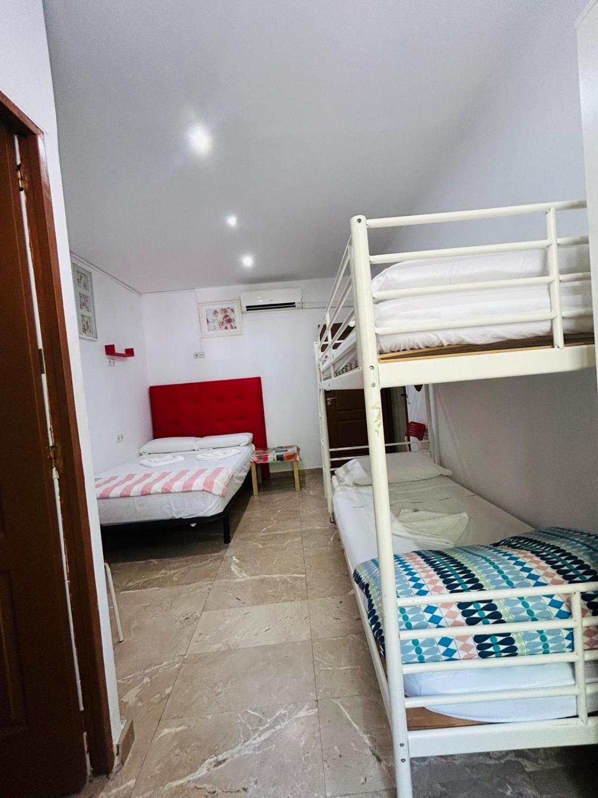 Hostal Granvia 628 Barselona Dış mekan fotoğraf